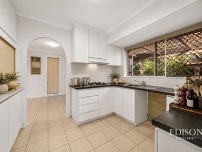 3 Barclay Road, Kardinya WA 6163