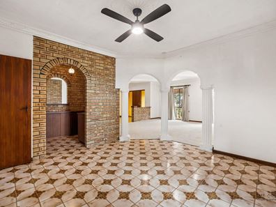 2 Brockman Road, Midland WA 6056
