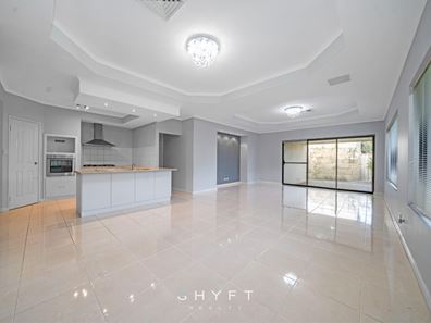 37 Turner  Parkway, Carramar WA 6031