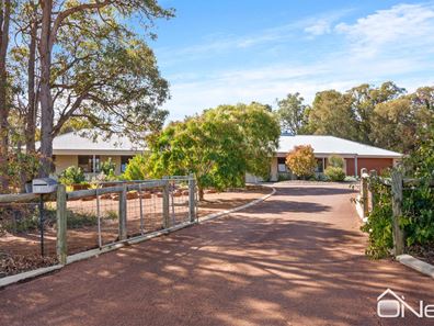 12 Aulini Drive, Bedfordale WA 6112