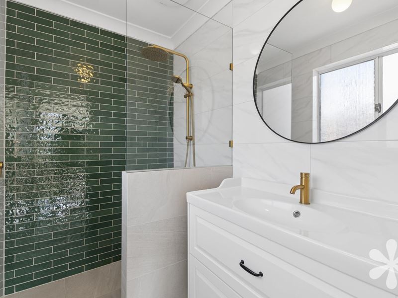 5A Third Ave E, Maylands WA 6051