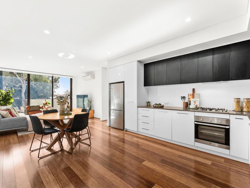 15/2 Marina Drive, Ascot WA 6104