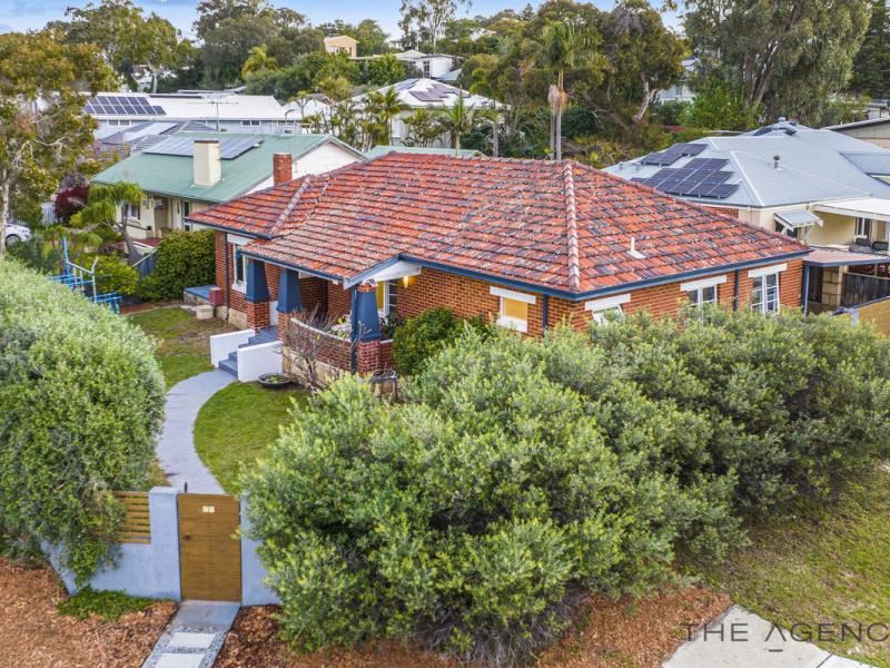 131 Rochdale Road, Mount Claremont WA 6010