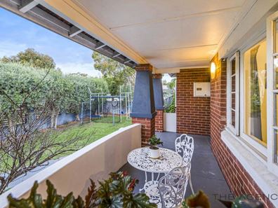 131 Rochdale Road, Mount Claremont WA 6010