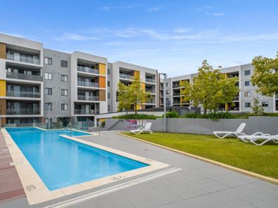 68/16 Midgegooroo Avenue, Cockburn Central WA 6164