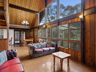 6 Burton Road, Darlington WA 6070