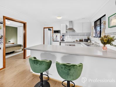42A Robinson Road, Morley WA 6062