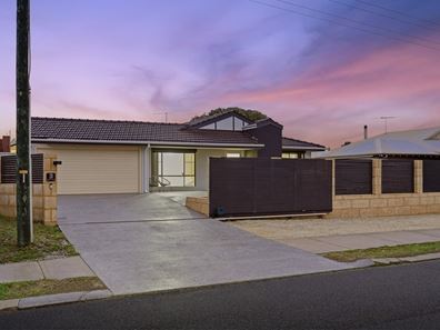 28 Yanrey Street, Golden Bay WA 6174