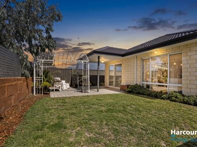 5 Donnelly Street, Piara Waters WA 6112