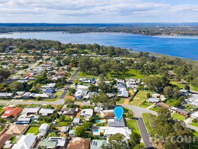 2 Redcliffe Road, Greenfields WA 6210