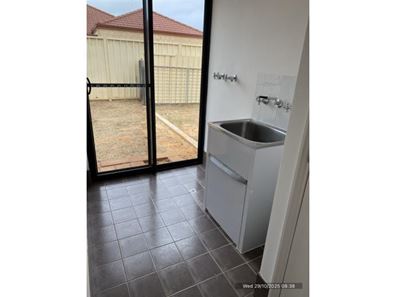 10 Lifford Street, Utakarra WA 6530