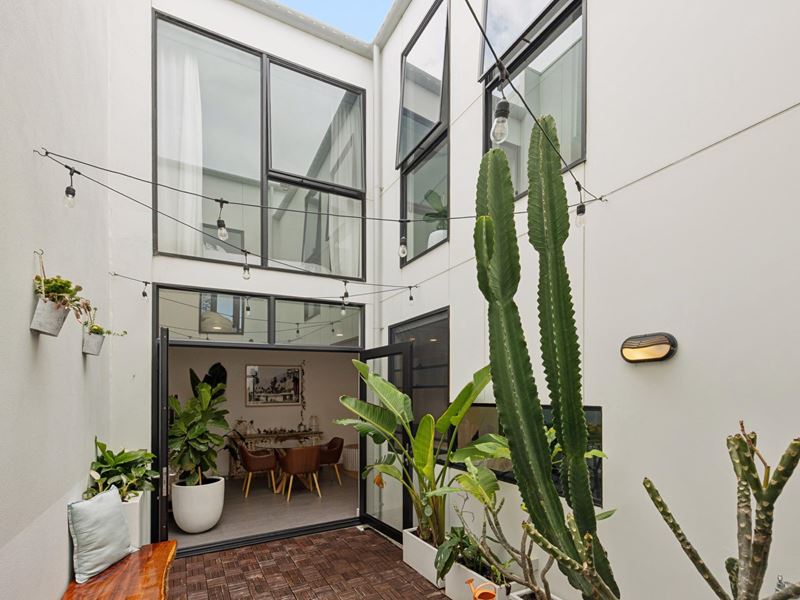 13/6 Parney Close, North Coogee WA 6163