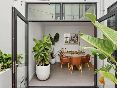 13/6 Parney Close, North Coogee WA 6163