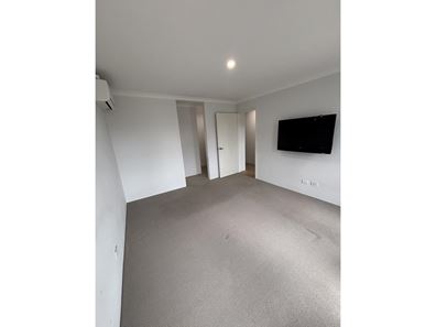 16 Alverston Boulevard, Haynes WA 6112