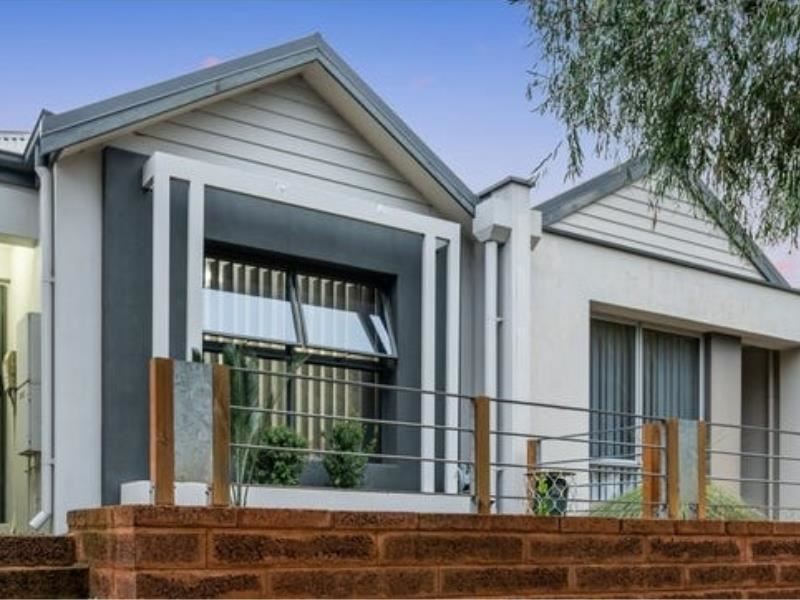 10 Feredy Lane, Ellenbrook WA 6069