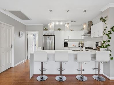 9 Harman Place, Aveley WA 6069