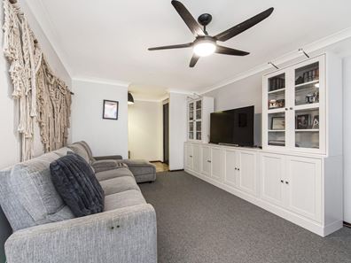 26 Kingsbridge Road, Warnbro WA 6169