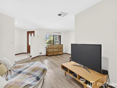 17 Brigham Court, Gosnells WA 6110