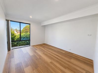 4 Hodgson Place, Kardinya WA 6163
