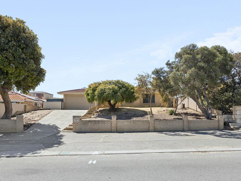 14 CRINGLE STREET, Ocean Reef WA 6027