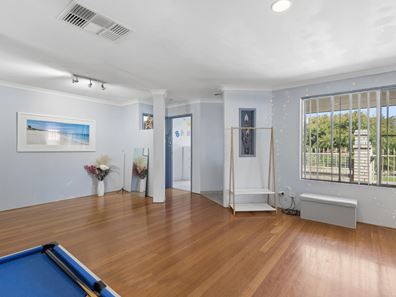 14 CRINGLE STREET, Ocean Reef WA 6027
