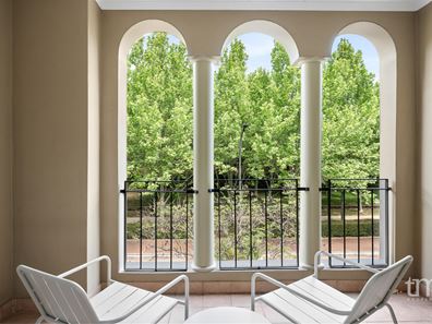 20 Mere View Way, Subiaco WA 6008