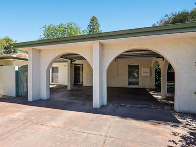 3 Regency Drive, Thornlie WA 6108
