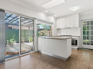 3 Regency Drive, Thornlie WA 6108