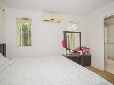 118A Modillion Avenue, Riverton WA 6148