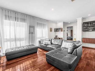 6 Barridale Drive, Kingsley WA 6026