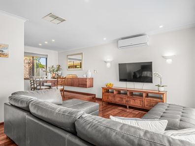 6 Barridale Drive, Kingsley WA 6026