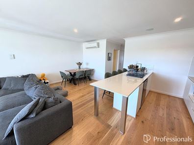 23/1 Glenariff Boulevard, Canning Vale WA 6155