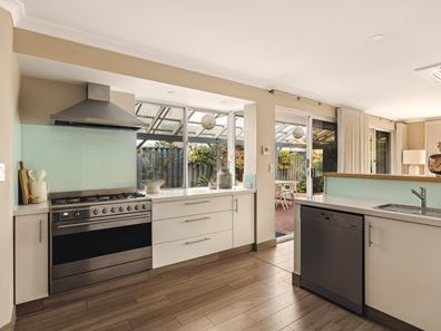66 West View Boulevard, Mullaloo WA 6027
