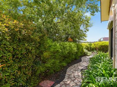 2 McCallum Parkway, Bertram WA 6167