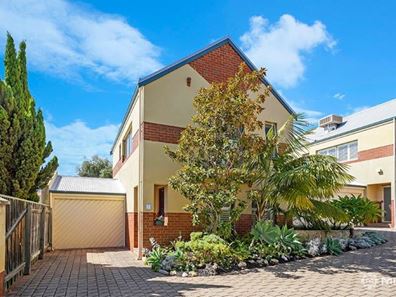 2/94 Hampton Road, Fremantle WA 6160