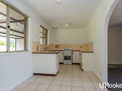 54 Shillington Way, Thornlie WA 6108