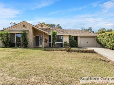 38 Judges Gardens, Leda WA 6170