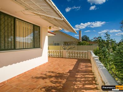 37 Almurta Way, Nollamara WA 6061