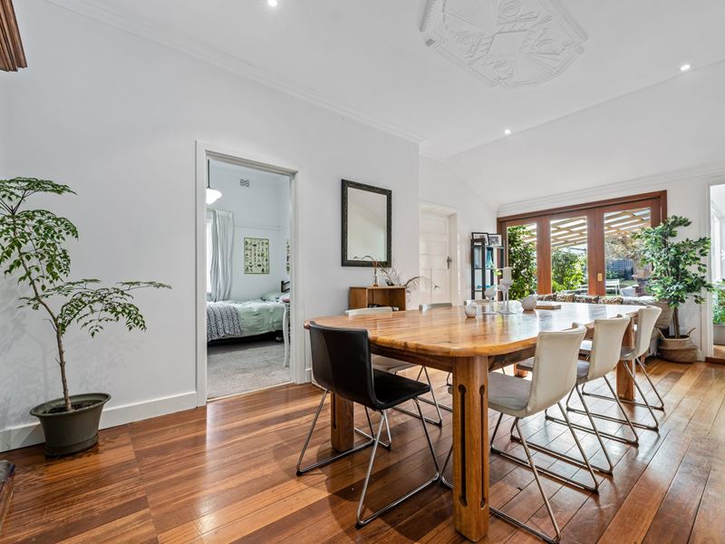 99 Shenton Road, Swanbourne