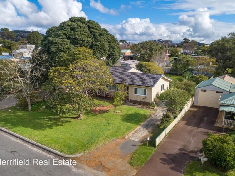 11 Greenshields Street, Mira Mar