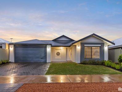 9 Richards Street, Byford WA 6122