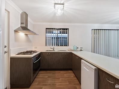 9 Richards Street, Byford WA 6122