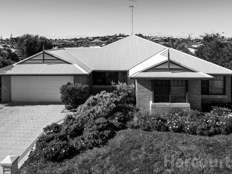 10 Sandy Cove, Halls Head WA 6210