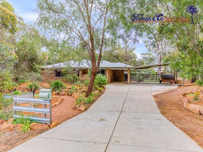 150 Peet Road, Roleystone WA 6111