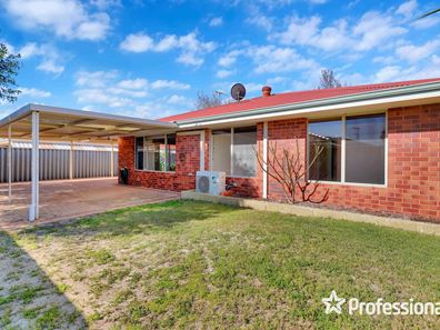 80 Towncentre Drive, Thornlie WA 6108