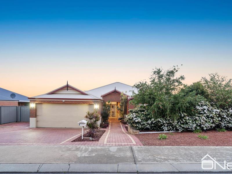8 Knoop Drive, Byford WA 6122