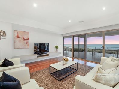 7 Capricorn Mews, Halls Head WA 6210