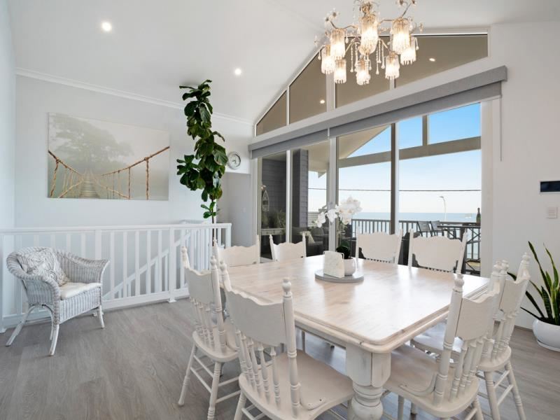 39b Halls Head Parade, Halls Head WA 6210