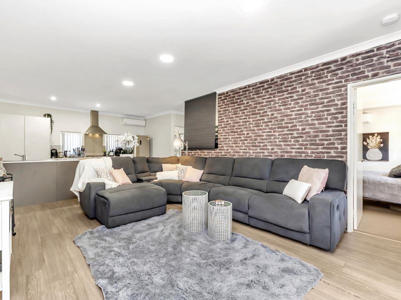 8/14 Park  Road, Mandurah
