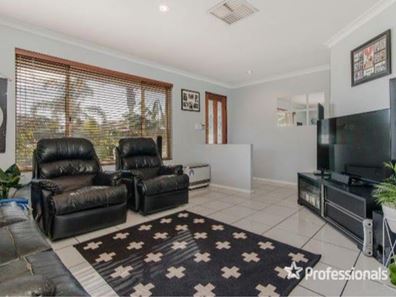 19 Azure Lane, Warnbro WA 6169